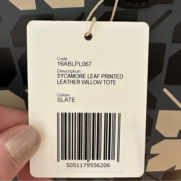 NWT Orla Kiely Sycamore leaf printed willow tote - Picture 3 of 5